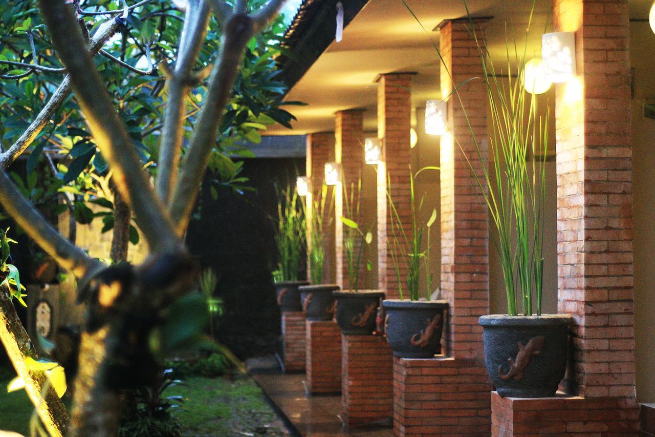 Ulu Bali Homestay Jimbaran Exteriör bild
